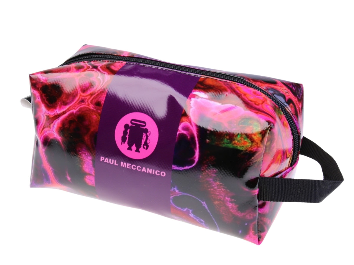 ...VIOLET BEAUTY CASE WITH TIE DYE FANTASY.