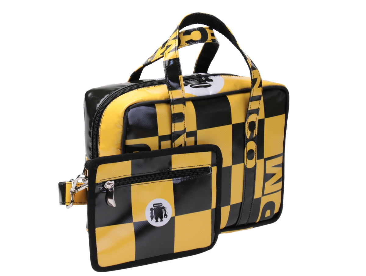 BORSA BAULETTO RETTANGOLARE DA DONNA NERO SELVA E GIALLO FANTASIA SCACCHI. MODELLO PINCA REALIZZATO IN TELONE CAMION.