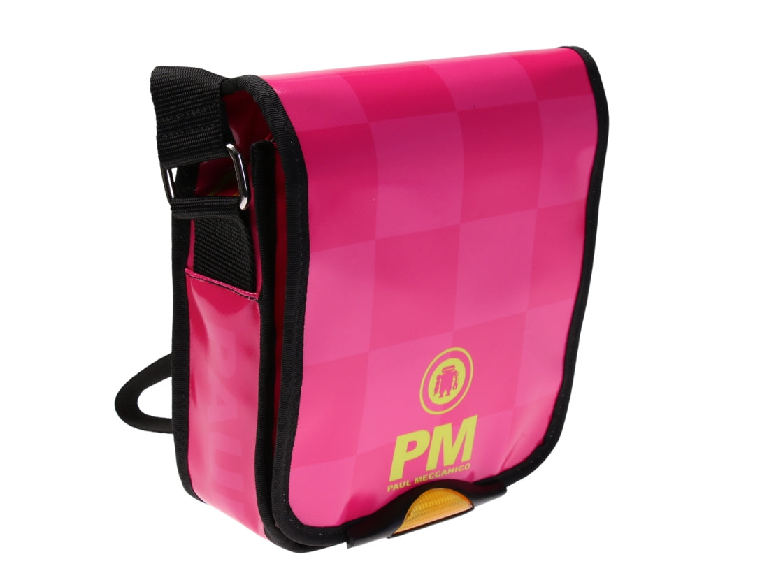 ...FUXIA CROSSBODY BAG. MODEL MIPOK MADE OF LORRY TARPAULIN.