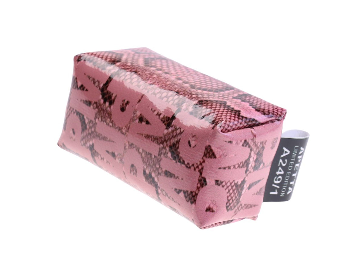 ...PENCIL CASE DESIGN KEYCHAIN PINK COLOUR WITH ANIMALIER FANTASY.