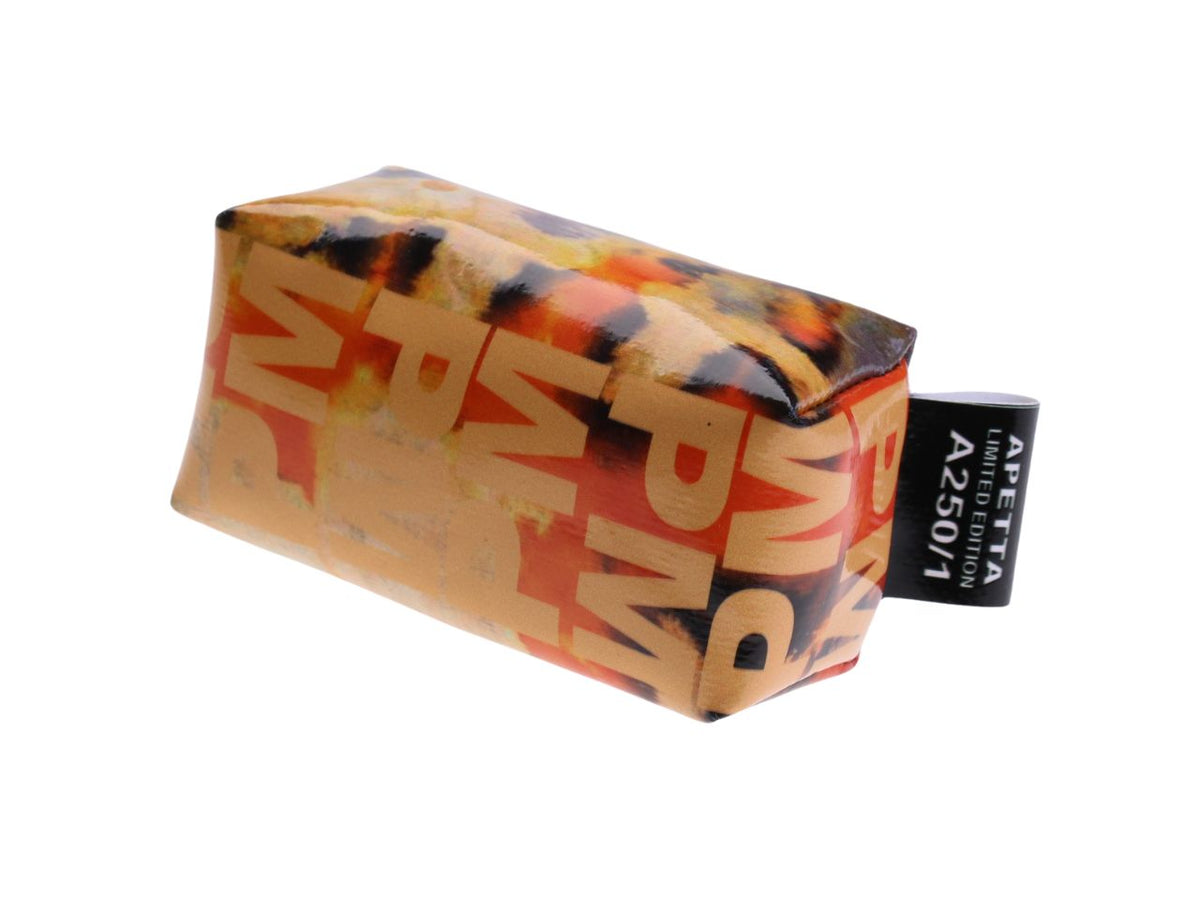 ...PENCIL CASE DESIGN KEYCHAIN WITH TIE DYE FANTASY.