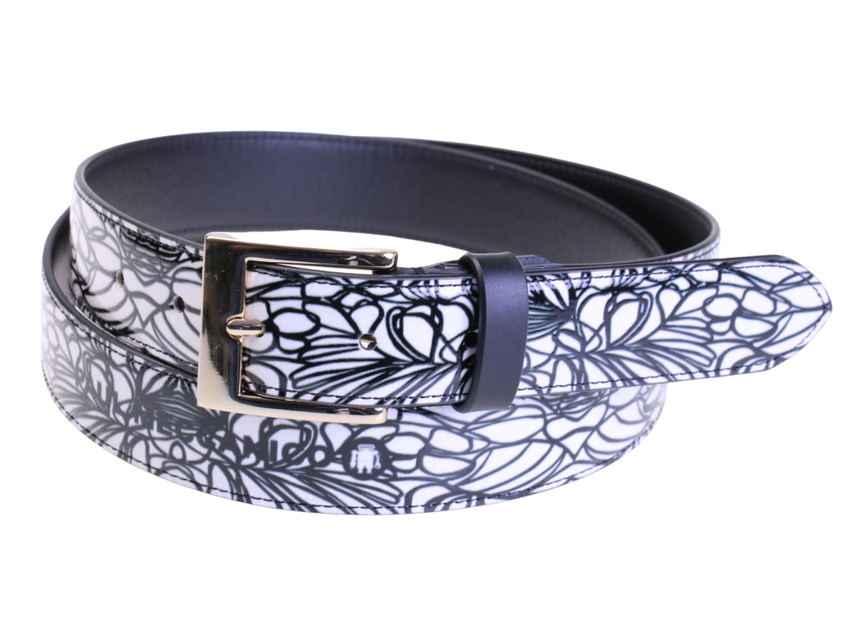 .BLACK AND WHITE WOMEN&#39;S BELT MADE OF LORRY TARPAULIN.