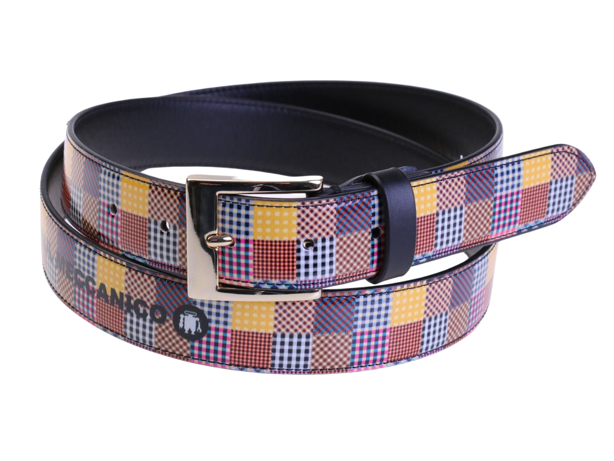 .WOMEN&#39;S BELT WITH GEOMETRIC CHESS FANTASY MADE OF LORRY TARPAULIN.