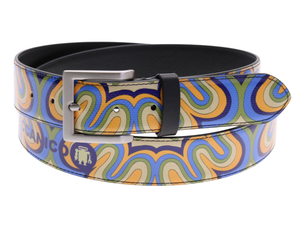 .MEN&#39;S BELT WITH  FLORAL WAVES MADE OF LORRY TARPAULIN.