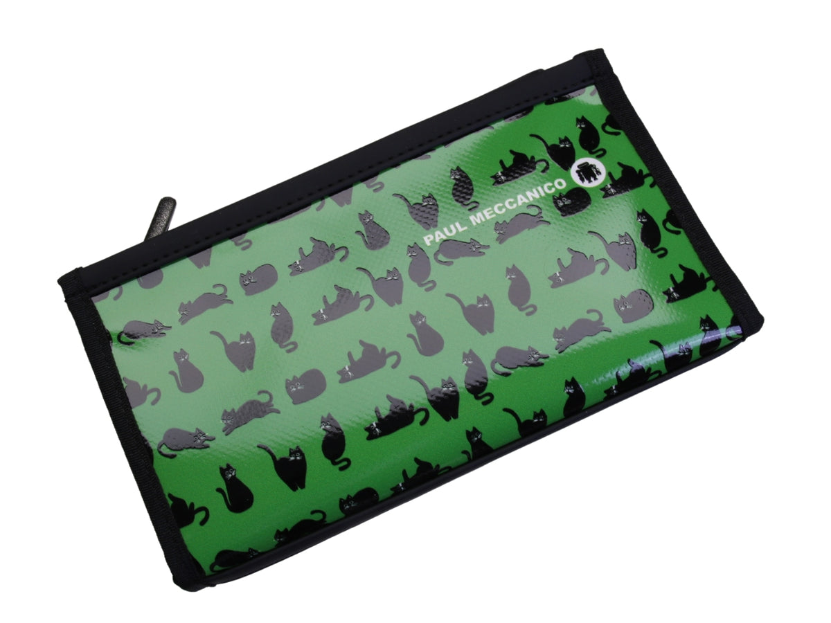 GREEN LARGE WOMEN&#39;S WALLET &quot;CATS&quot;. MODEL PIT MADE OF LORRY TARPAULIN.