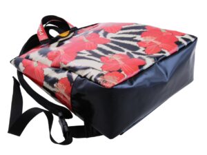 2 IN 1 BRIEFCASE AND BACKPACK WITH FLORAL FANTASY. MODEL HYBRID MADE OF LORRY TARPAULIN. - Image 6