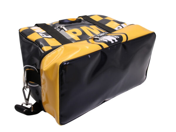 BLACK AND YELLOW HAND LUGGAGE BAG WITH CHESS FANTASY 40 X 20 X 25 CM. MODEL FLYME MADE OF LORRY TARPAULIN. - Image 5