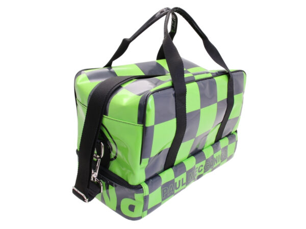 BLACK AND GREEN HAND LUGGAGE BAG 40 X 20 X 25 CM. MODEL FLYME MADE OF LORRY TARPAULIN. - Image 5