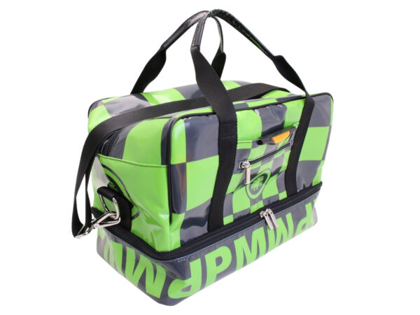 BLACK AND GREEN HAND LUGGAGE BAG 40 X 20 X 25 CM. MODEL FLYME MADE OF LORRY TARPAULIN. - Image 2