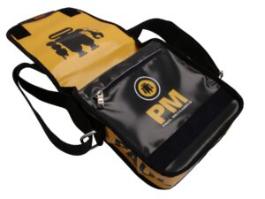 BLACK AND YELLOW CROSSBODY BAG. MODEL MIPOK MADE OF LORRY TARPAULIN. - Image 4
