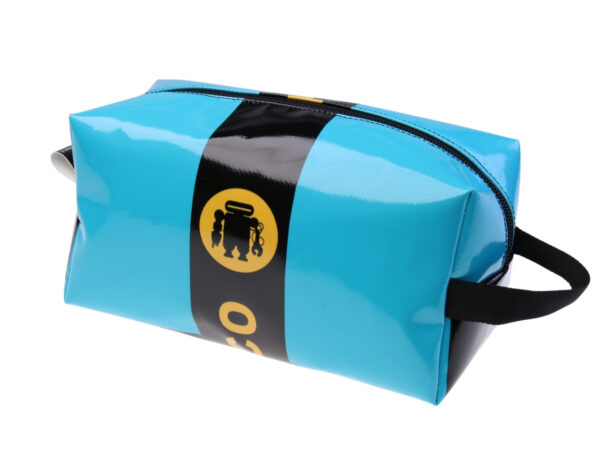 LIGHT BLUE BEAUTY CASE