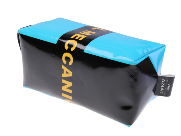 LIGHT BLUE BEAUTY CASE - Image 3