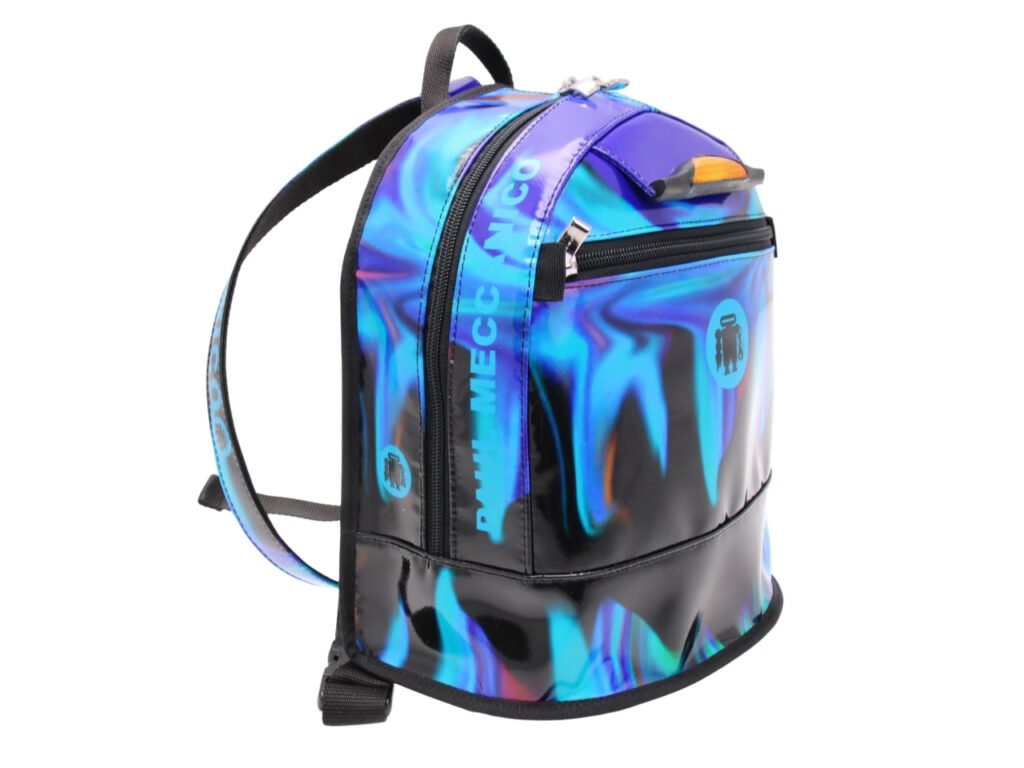 ...ZAINO CON FANTASIA TIE DYE. MODELLO SUPERINO REALIZZATO CON TELONI DI CAMION.