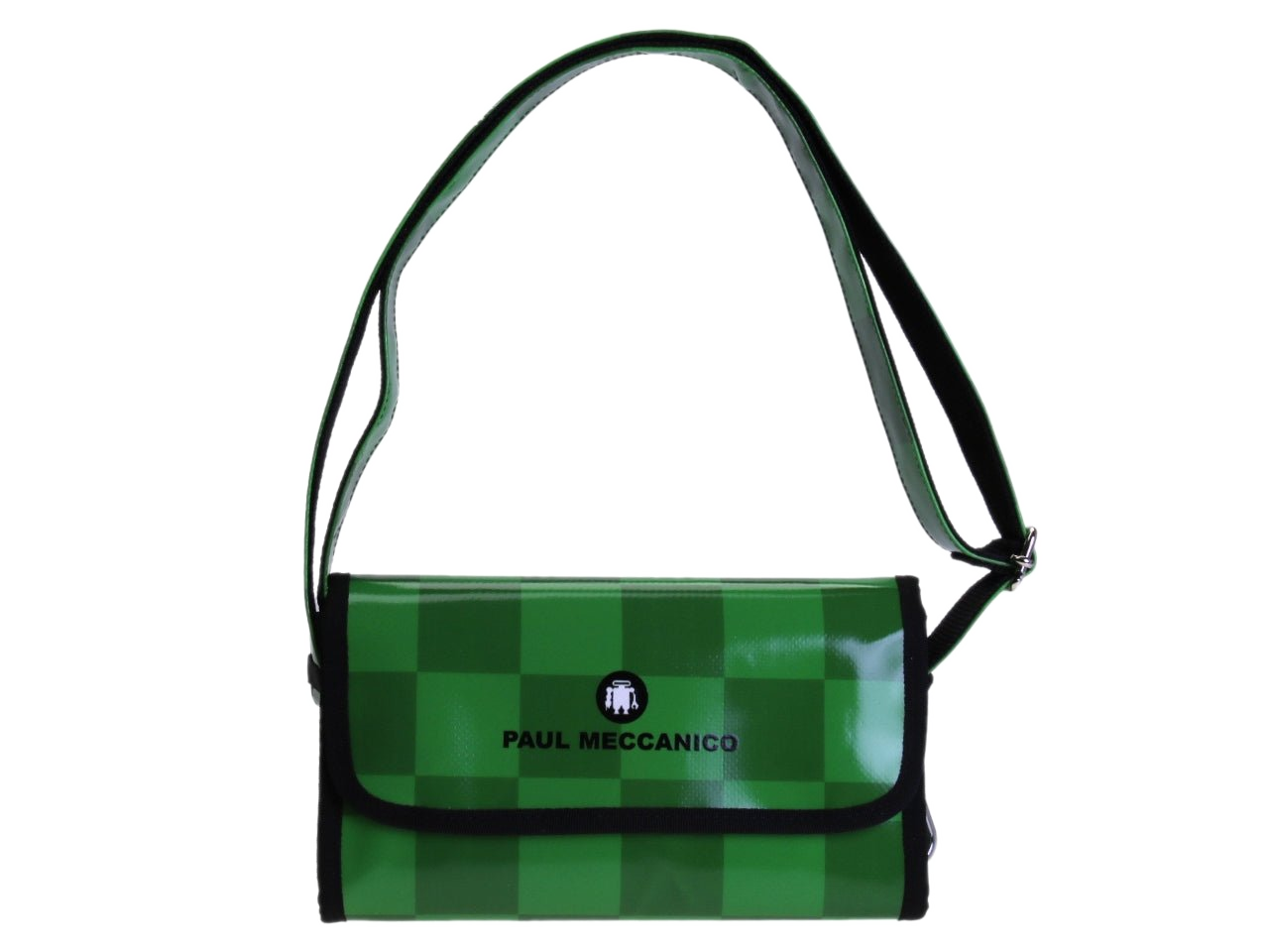 ...POCHETTE FANTASIA SCACCHI. MODELLO DI CARAMELLA REALIZZATO CON TELONI DI CAMION.