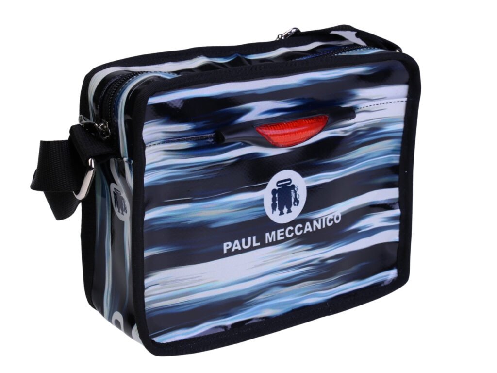 ...BORSA A TRACOLLA GENDERLESS CON FANTASIA TIE DYE. MODELLO FRIK REALIZZATO CON TELONI DI CAMION.