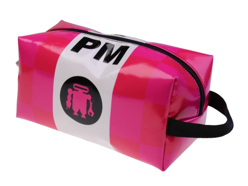 ...FUXIA E IL CASO DELLA BELLEZZA BIANCA.