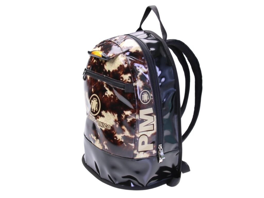 ZAINO MIMETICO. MODELLO SUPER REALIZZATO IN TELONE DA CAMION.