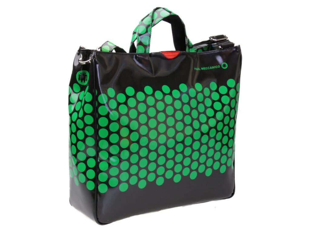 MAXI TOTE BAG NERA CON "STRISCE". MODELLO AIRSTONE IN TELONE CAMION.