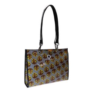 SHOPPER IN BIANCO E NERO CON TIGRI. MODELLO PEPE REALIZZATO CON TELONI DI CAMION. - Pezzi unici Paul Meccanico