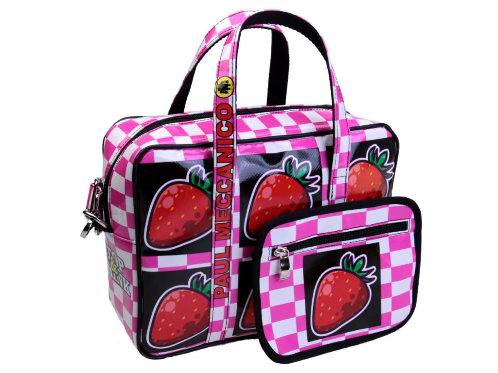 BORSA DA DONNA RETTANGOLARE FUCSIA E BIANCA "FRAGOLE". MODELLO PINCA IN TELONE DI CAMION. - Pezzi unici Paul Meccanico