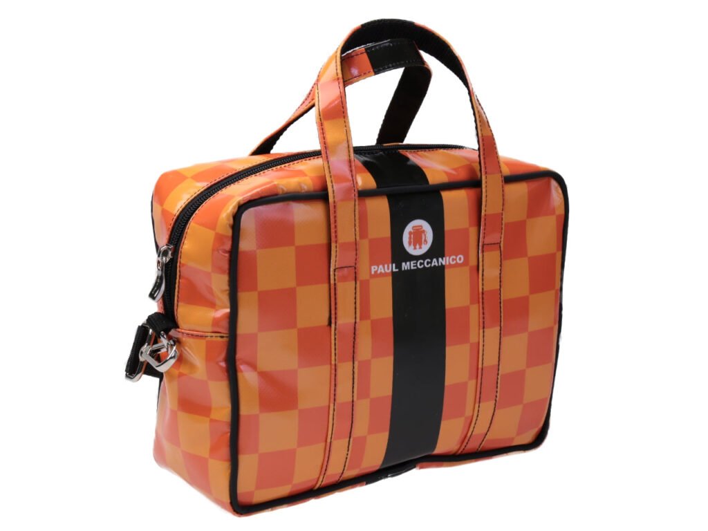 BORSA DA DONNA RETTANGOLARE ARANCIONE. MODELLO PINCA IN TELONE DA CAMION.