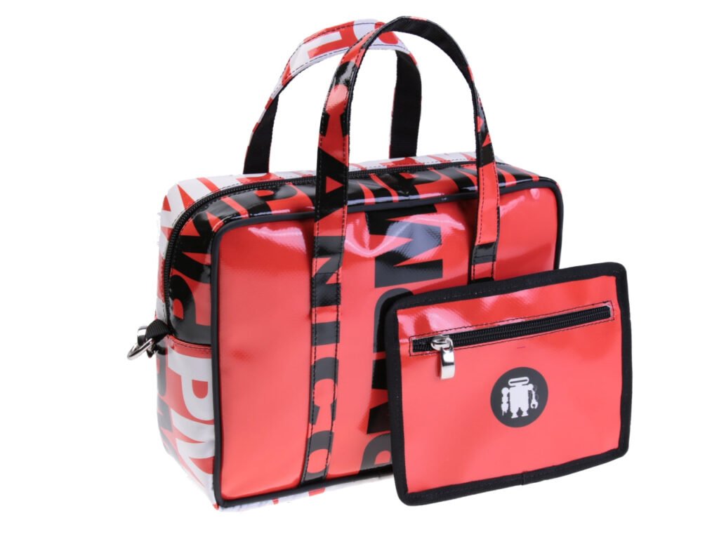 BORSA DA DONNA RETTANGOLARE ROSSA. MODELLO PINCA IN TELONE DA CAMION.