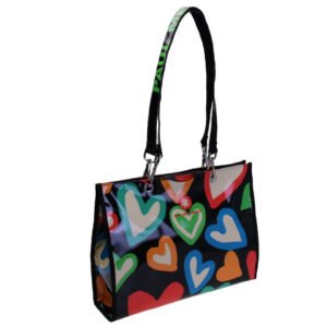 BORSA SHOPPER NERA "CUORI". MODELLO DI PEPE REALIZZATO CON TELONI DI CAMION.