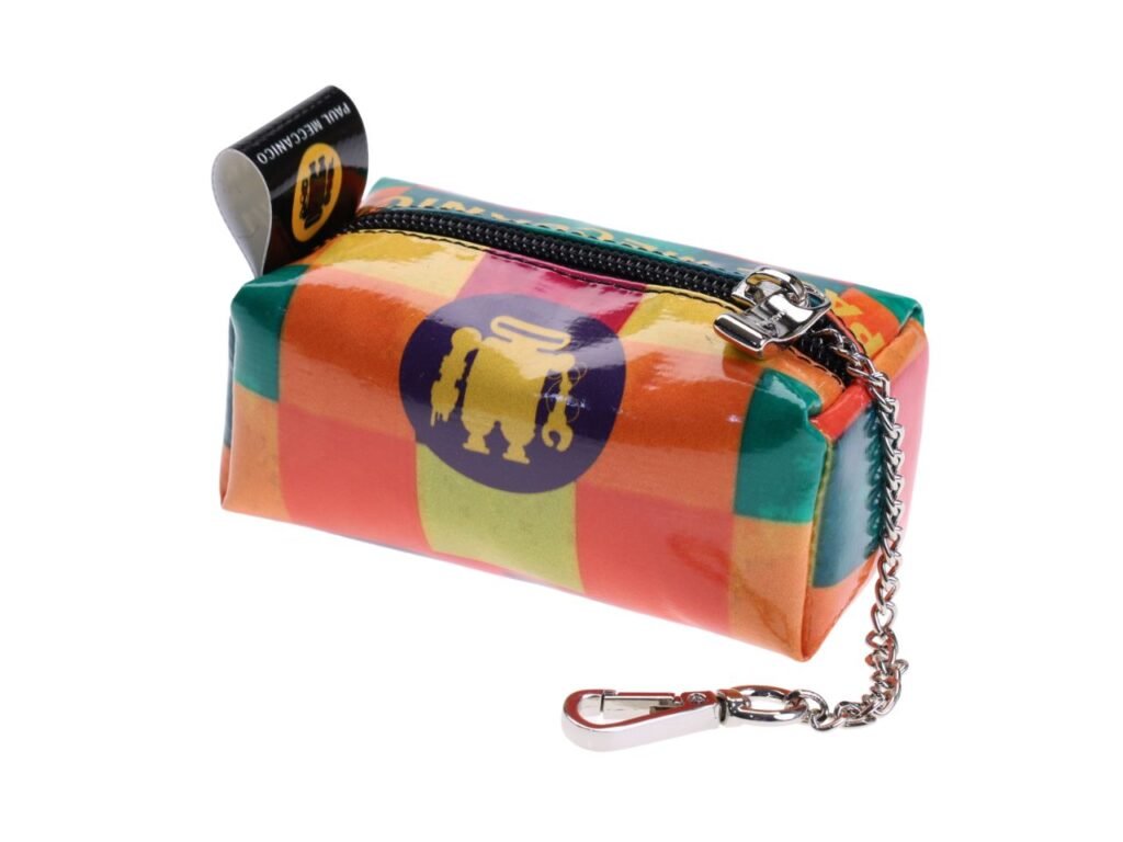 ...PORTACHIAVI MULTICOLORE CON FANTASIA A SCACCHI.