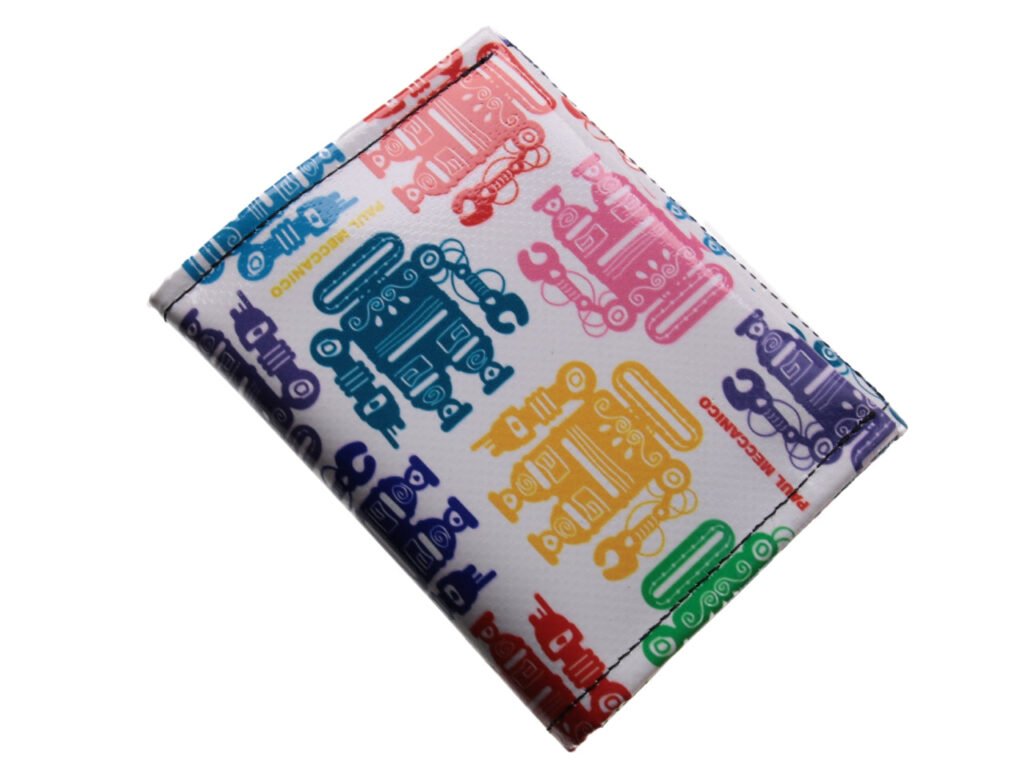 PORTAFOGLIO DA DONNA BIANCO CON LOGO PAUL MECCANICO. MODELLO TREK REALIZZATO CON TELONI DI CAMION. - Edizione limitata Paul Meccanico