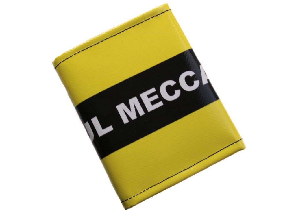 PORTAFOGLIO UNISEX NEI COLORI NERO E GIALLO. MODELLO TREK REALIZZATO CON TELONI DI CAMION. - Edizione limitata Paul Meccanico