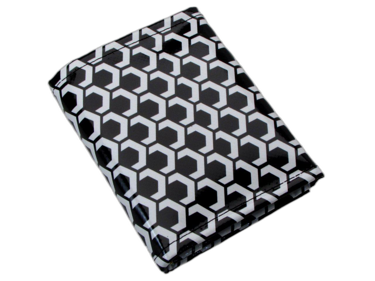 PORTAFOGLIO UNISEX IN BIANCO E NERO CON FANTASIA GEOMETRICA. MODELLO TREK REALIZZATO CON TELONI DI CAMION. - Edizione limitata Paul Meccanico