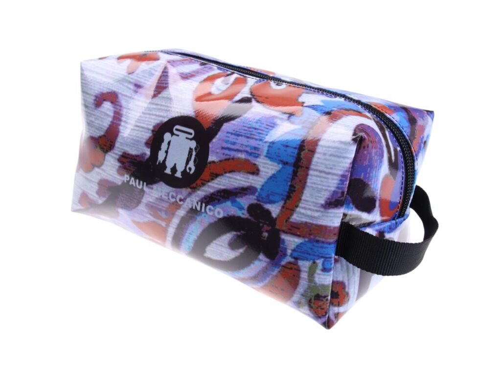 ...BEAUTY CASE CON FANTASIA FLOREALE.