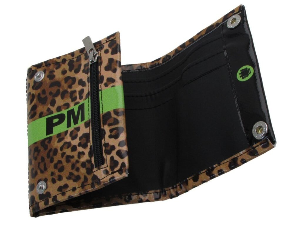 PORTAFOGLIO DONNA MARRONE E BEIGE COLORI FANTASIA ANIMALIER. MODELLO TREK REALIZZATO CON TELONI DI CAMION. - Paul Meccanico