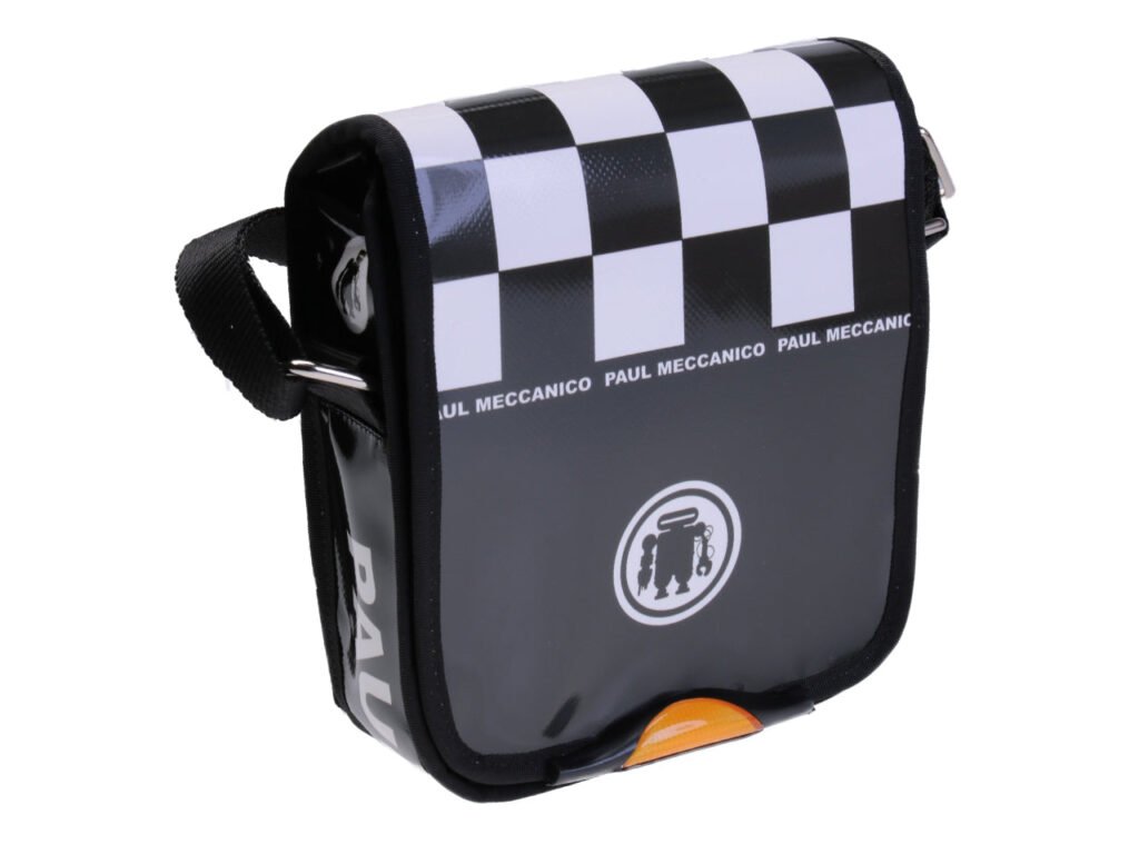 BORSA CROSSBODY BIANCA E NERA CON FANTASIA A SCACCHI. MODELLO MIPOK REALIZZATO CON TELONI DI CAMION.