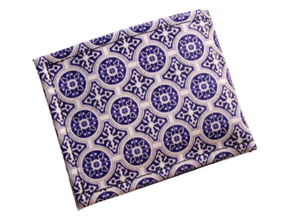MEN'S WALLET ROYAL AND WHITE WITH MAJOLICA FANTASY. MODEL CRIK MADE OF LORRY TARPAULIN.