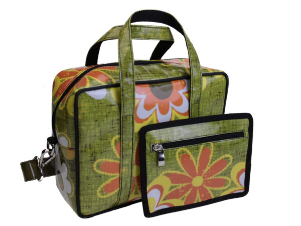 GREEN RECTANGULAR WOMEN'S BAG WITH FLORAL FANTASY. MODEL PINCA MADE OF LORRY TARPAULIN.