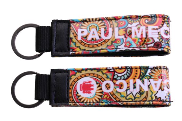 ...KEY ORGANIZER WITH MAJOLICA FANTASY