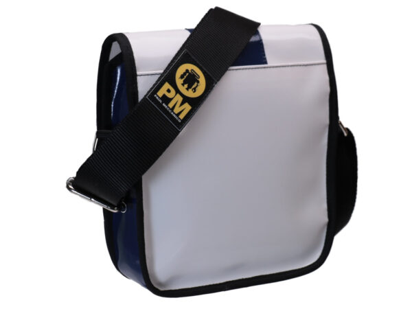 CROSSBODY BAG WHITE BLUE WITH METALLIC LOGO. MODEL MIPOK MADE OF LORRY TARPAULIN. - Unique Pieces Paul Meccanico