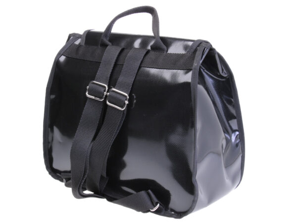BLACK WOMEN'S "BACK BAG" WITH METALLIC LOGO. MODEL PULP MADE OF LORRY TARPAULIN.