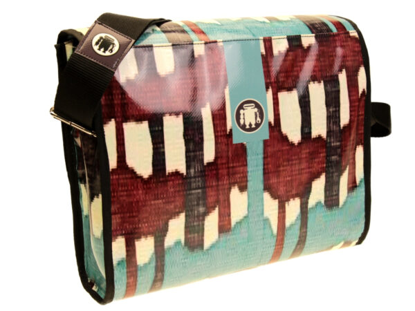 CROSSBODY BAG MULTICOLOUR "CANVAS EFFECT". MODEL BREAK MADE OF LORRY TARPAULIN. - Unique Pieces Paul Meccanico
