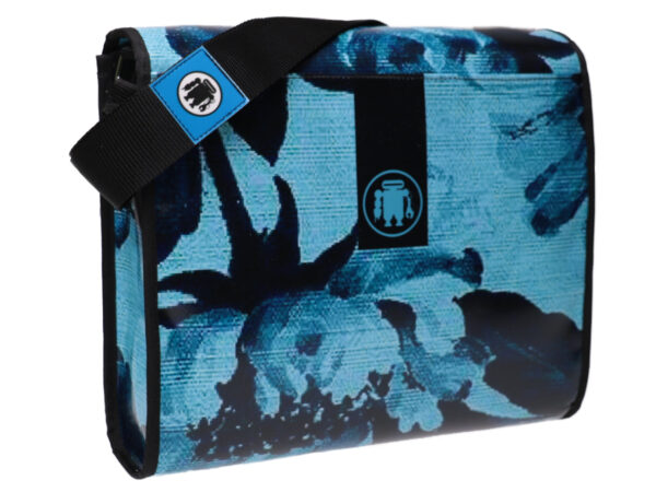 CROSSBODY BAG LIGHT BLUE CANVAS EFFECT. MODEL BREAK MADE OF LORRY TARPAULIN. - Unique Pieces Paul Meccanico