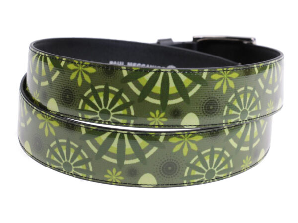 GREEN MEN'S BELT WITH ETHNIC FANTASY MADE OF LORRY TARPAULIN. - Unique Pieces Paul Meccanico