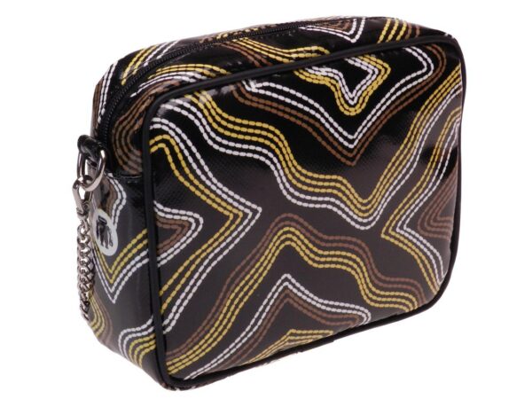 CLUTCH BLACK COLOUR WITH STITCHING EFFECT. PARK MODEL MADE OF LORRY TARPAULIN. - Limited Edition Paul Meccanico