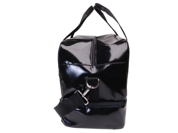 BLACK HAND LUGGAGE BAG 40 X 20 X 25 CM. MODEL FLY-ME MADE OF LORRY TARPAULIN. - Paul Meccanico