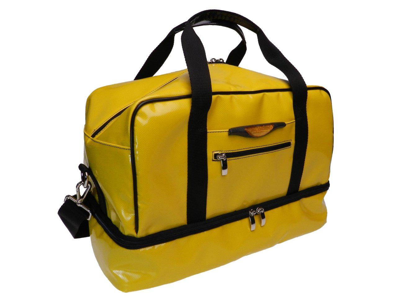 YELLOW HAND LUGGAGE BAG 40 X 20 X 25 CM. MODEL FLY-ME MADE OF LORRY TARPAULIN. - Paul Meccanico