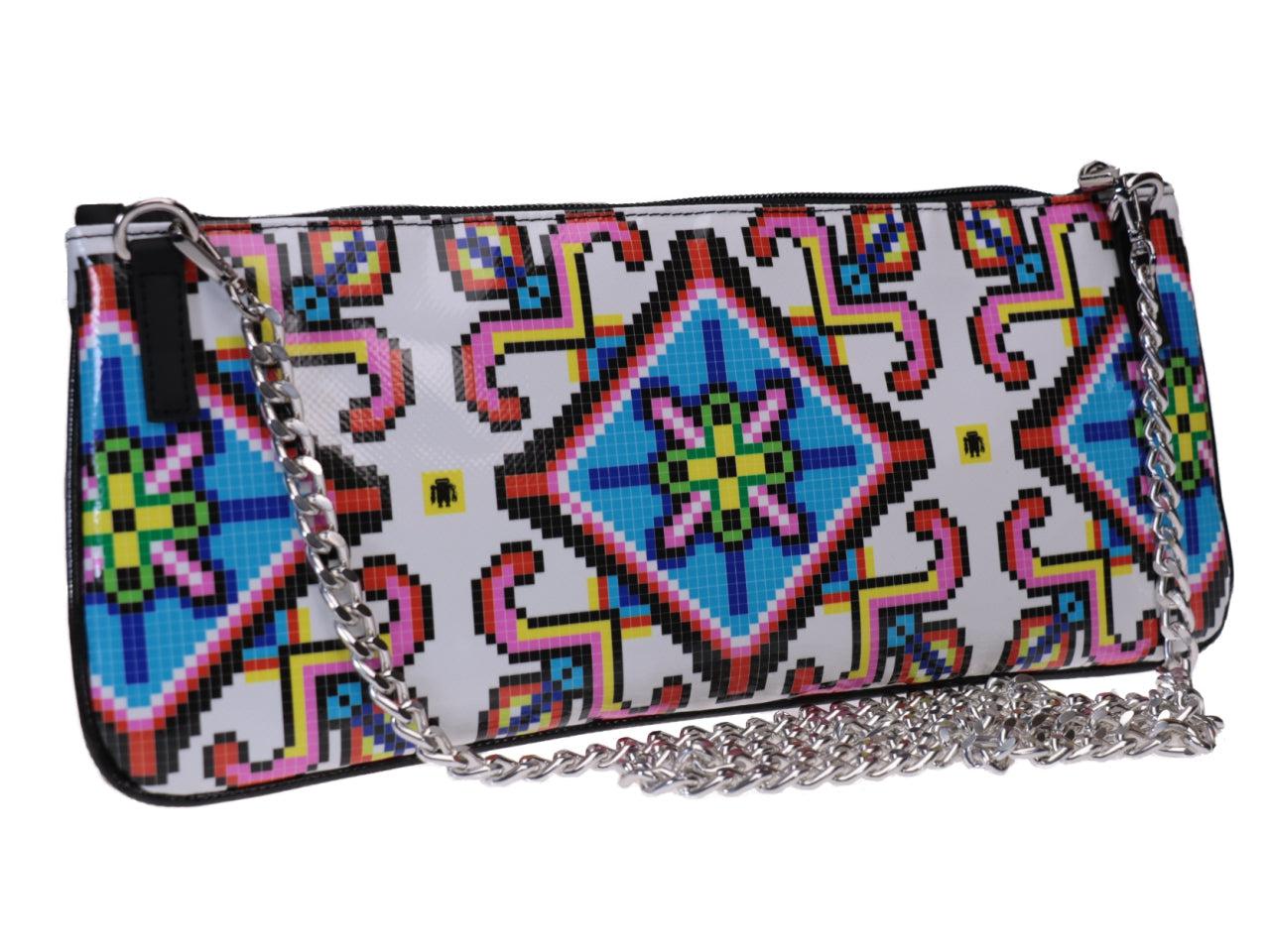 CLUTCH BAG WHITE WITH PIXEL EFFECT. MODEL RIBELLA MADE OF LORRY TARPAULIN. - Unique Pieces Paul Meccanico