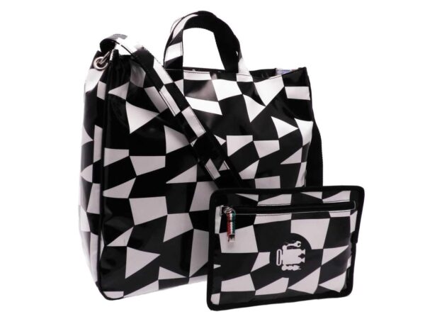 MAXI TOTE BAG BLACK AND WHITE COLOURS WITH GEOMETRIC FANTASY. AIRSTONE MODEL MADE OF LORRY TARPAULIN. - Unique Pieces Paul Meccanico