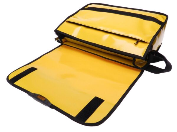 YELLOW MESSENGER BAG WITH METALLIC LOGO. MODEL SPOT XL MADE OF LORRY TARPAULIN. - Limited Edition Paul Meccanico
