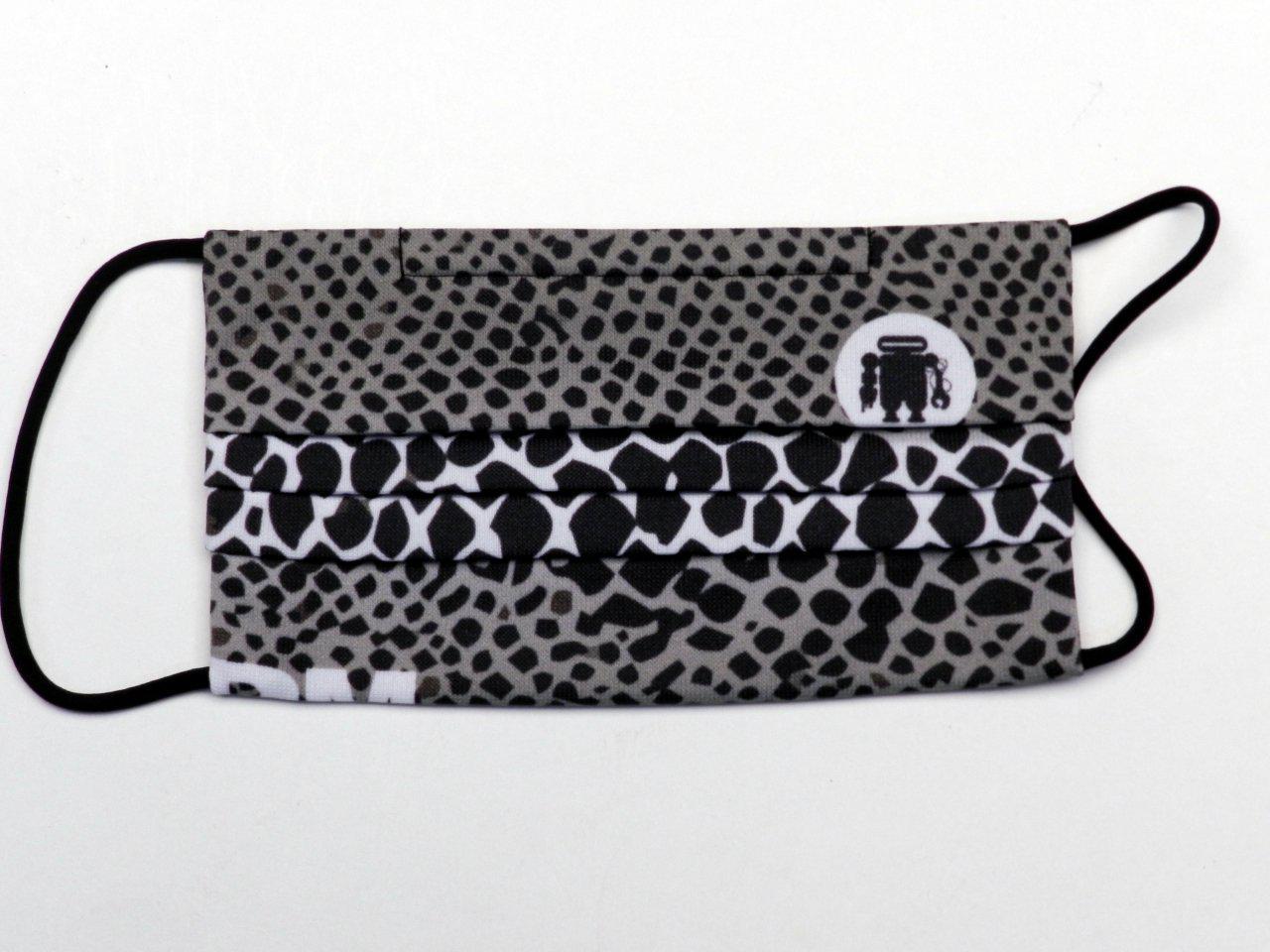 REUSABLE MASK BLACK, GREY AND WHITE COLOURS ANIMALIER FANTASY WITH 3 FILTERS INCLUDED. - Paul Meccanico