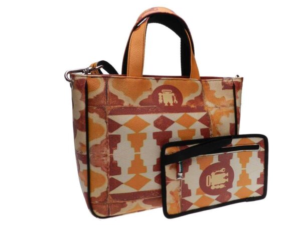 TOTE BAG WITH MAJOLICA PATTERN IN BEIGE, YELLOW AND BROWN COLOURS. GLAM MODEL MADE OF HAMMERED FAUX LEATHER. - Unique Pieces Paul Meccanico